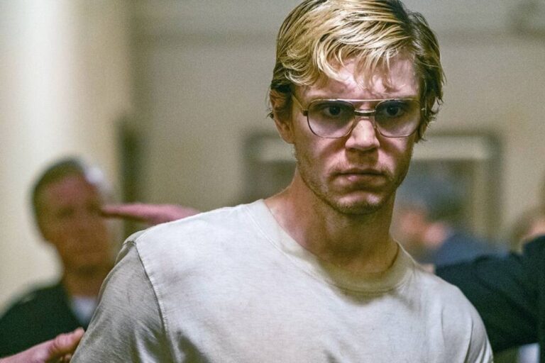 Vous avez adoré Dahmer Ces 5 séries sont faites pour vous !