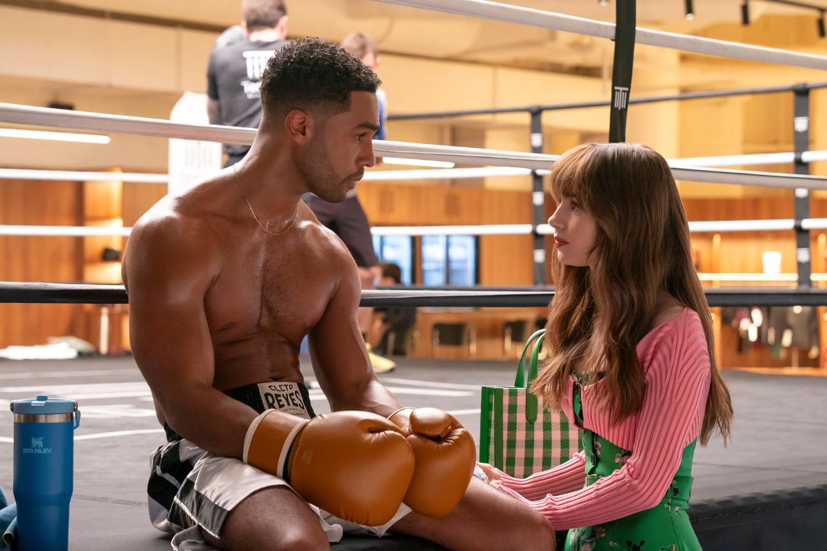 Emily In Paris Les Nouvelles Images De La Saison 4 Sont Enfin Là !